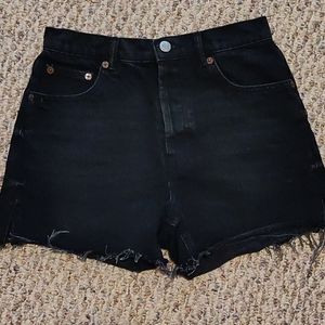 Black Zara shorts